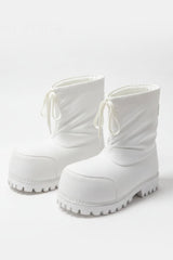 Y2K moon boots