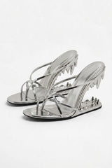 Teeth heels